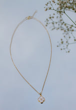 Load image into Gallery viewer, Elle Necklace
